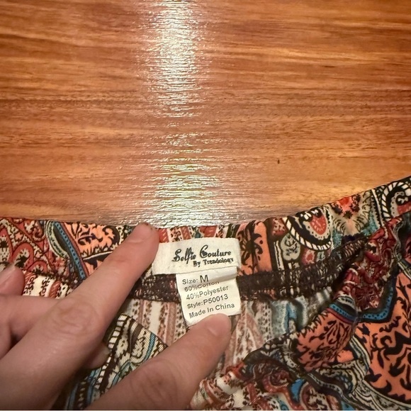 Soffe Couture by Trendations Paisley Boho Flare Pants Size M Retro 70s Vibe - Picture 6 of 7